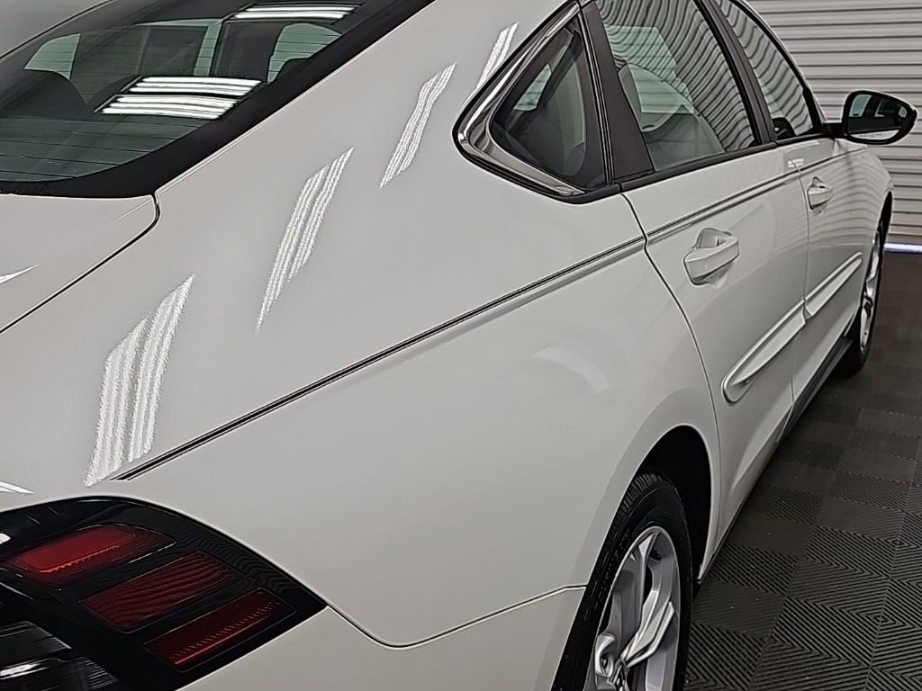 Used 2023 Honda Accord LX image 10