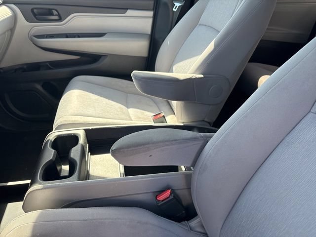 Used 2018 Honda Odyssey LX image 11