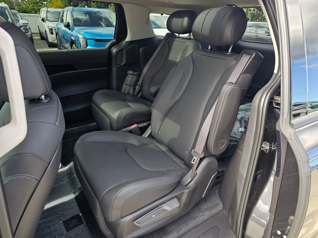 New 2026 Kia Carnival SX Prestige image 24