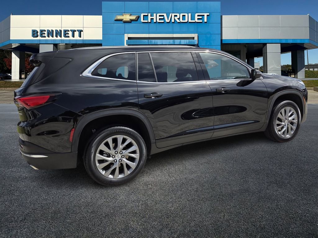 Used 2025 Buick Enclave Preferred FWD image 7