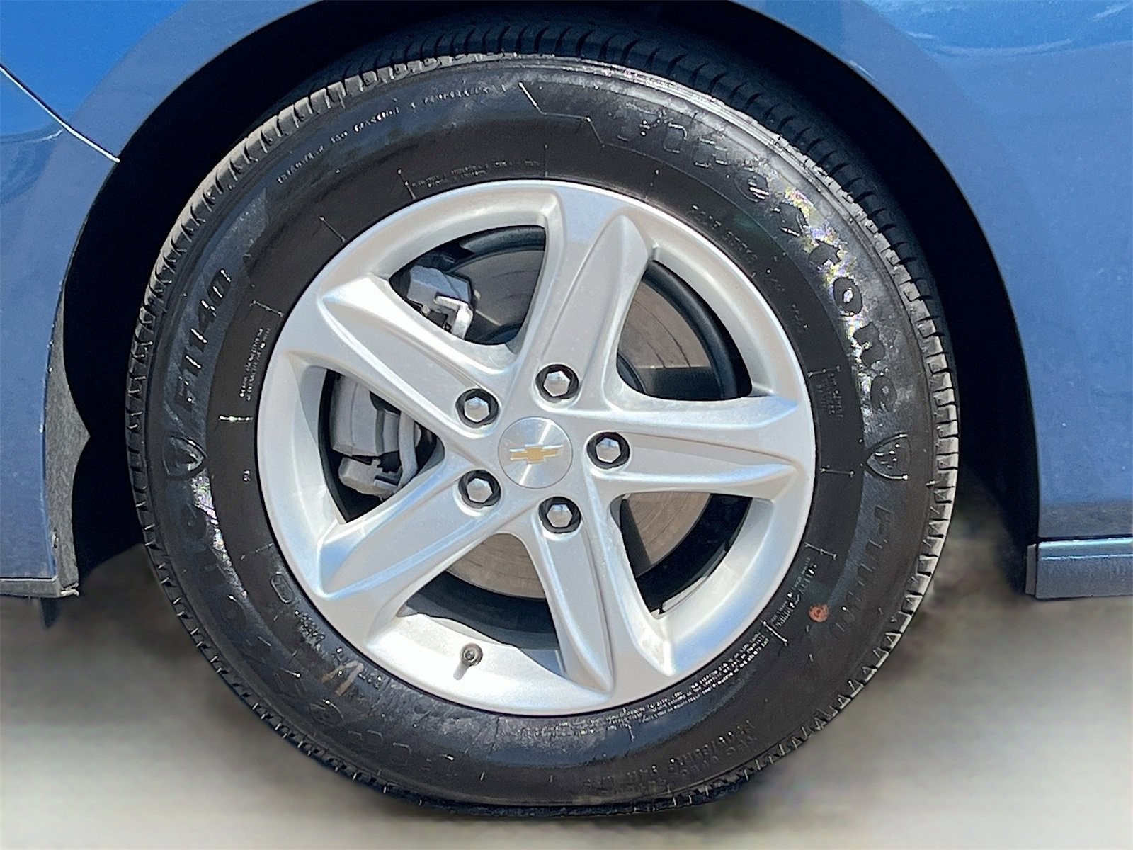 Used 2025 Chevrolet Malibu LS image 28