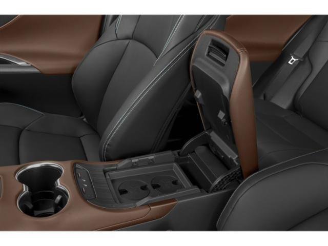 Used 2024 Toyota Venza XLE image 17