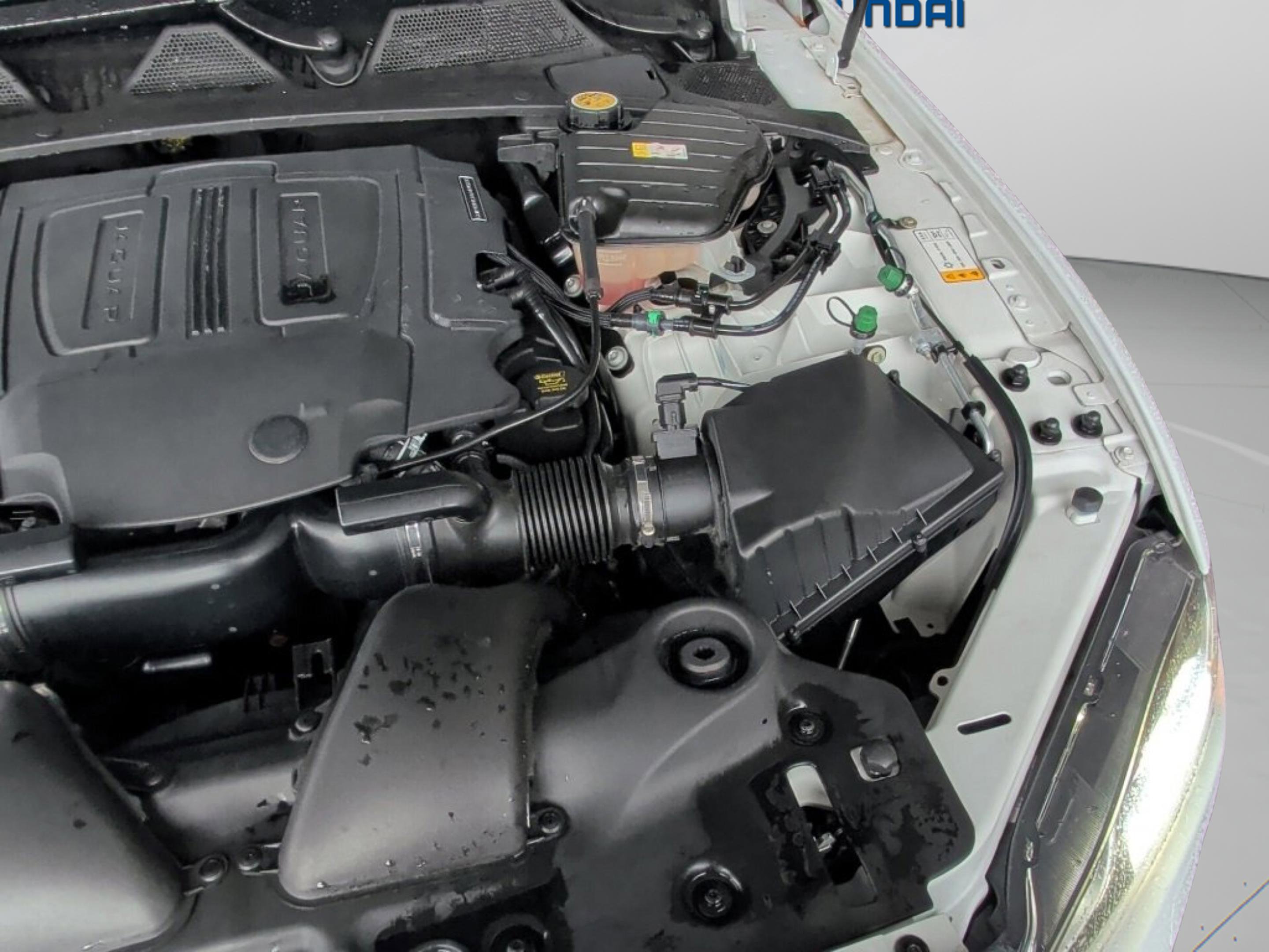 Used 2017 Jaguar XJ R-Sport image 20