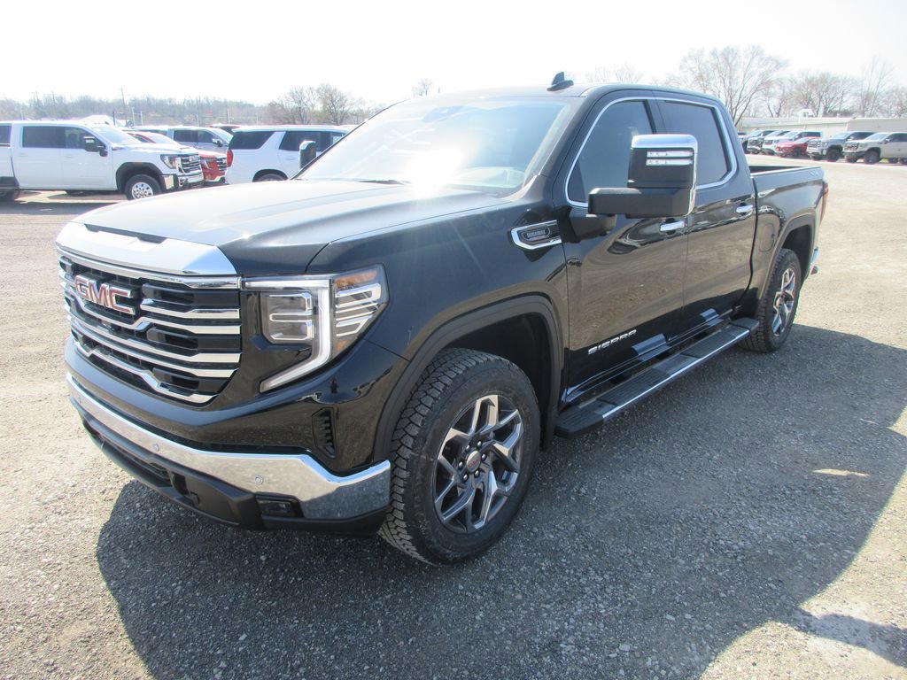 New 2026 GMC Sierra 1500 SLT image 10
