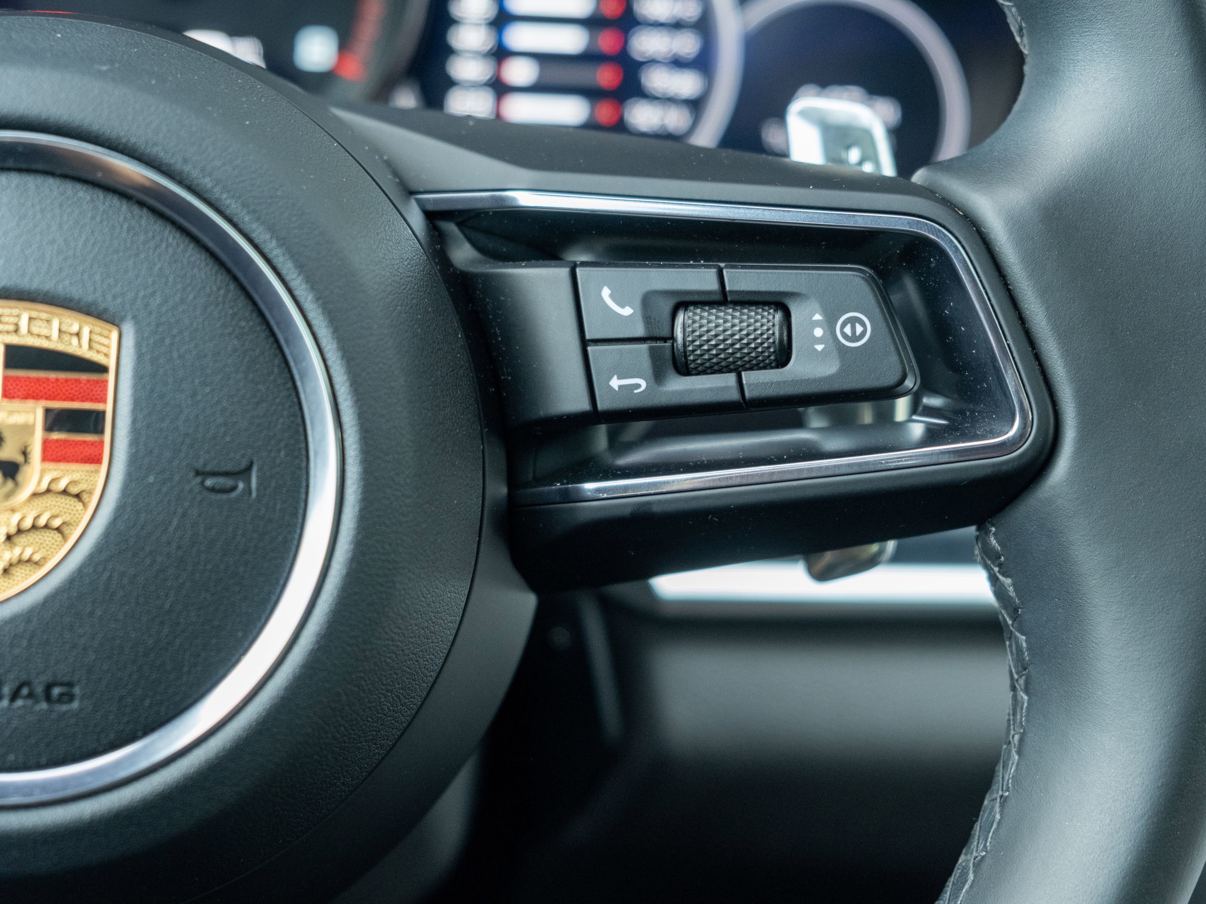 Certified 2022 Porsche Panamera 4 Platinum Edition AWD/4WD image 31