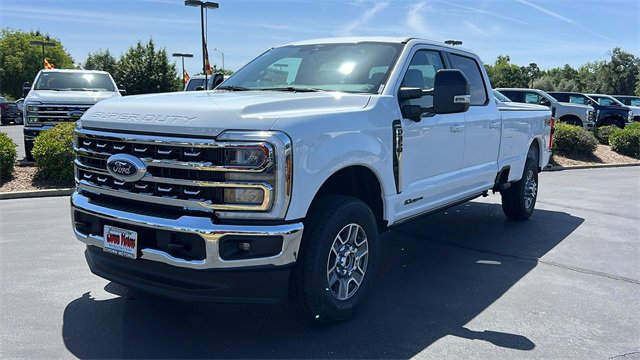 New 2025 Ford F350 Lariat