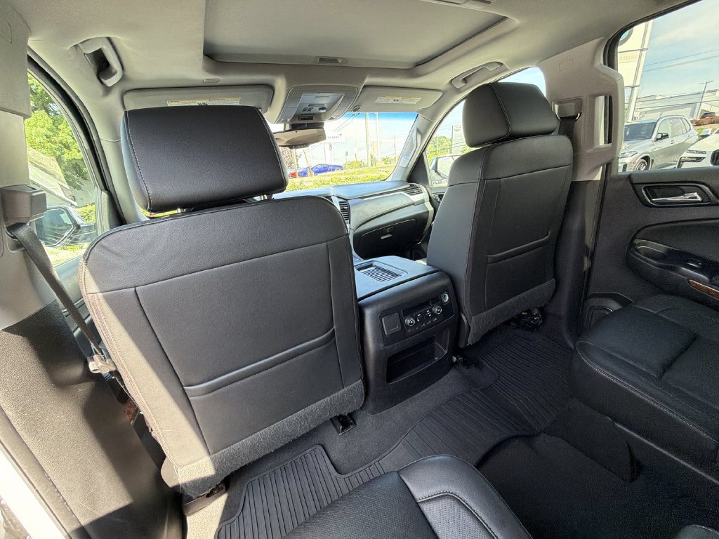 Used 2019 Chevrolet Suburban Premier AWD/4WD image 20