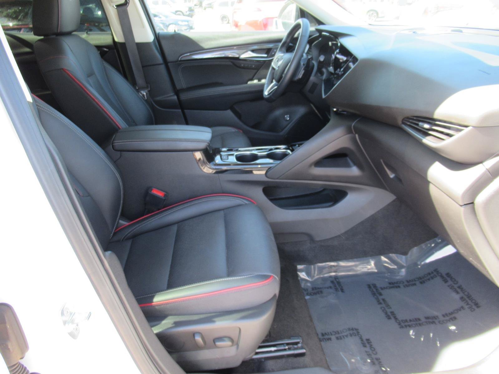 Used 2023 Buick Envision Essence w/ Sport Touring Package AWD/4WD image 10