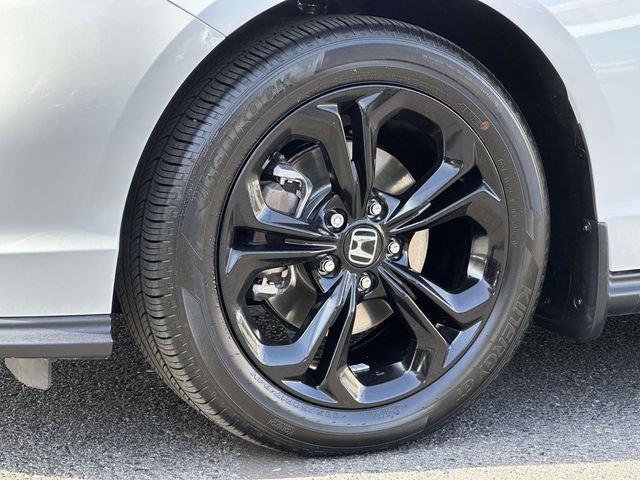 Certified 2025 Honda Accord SE image 5