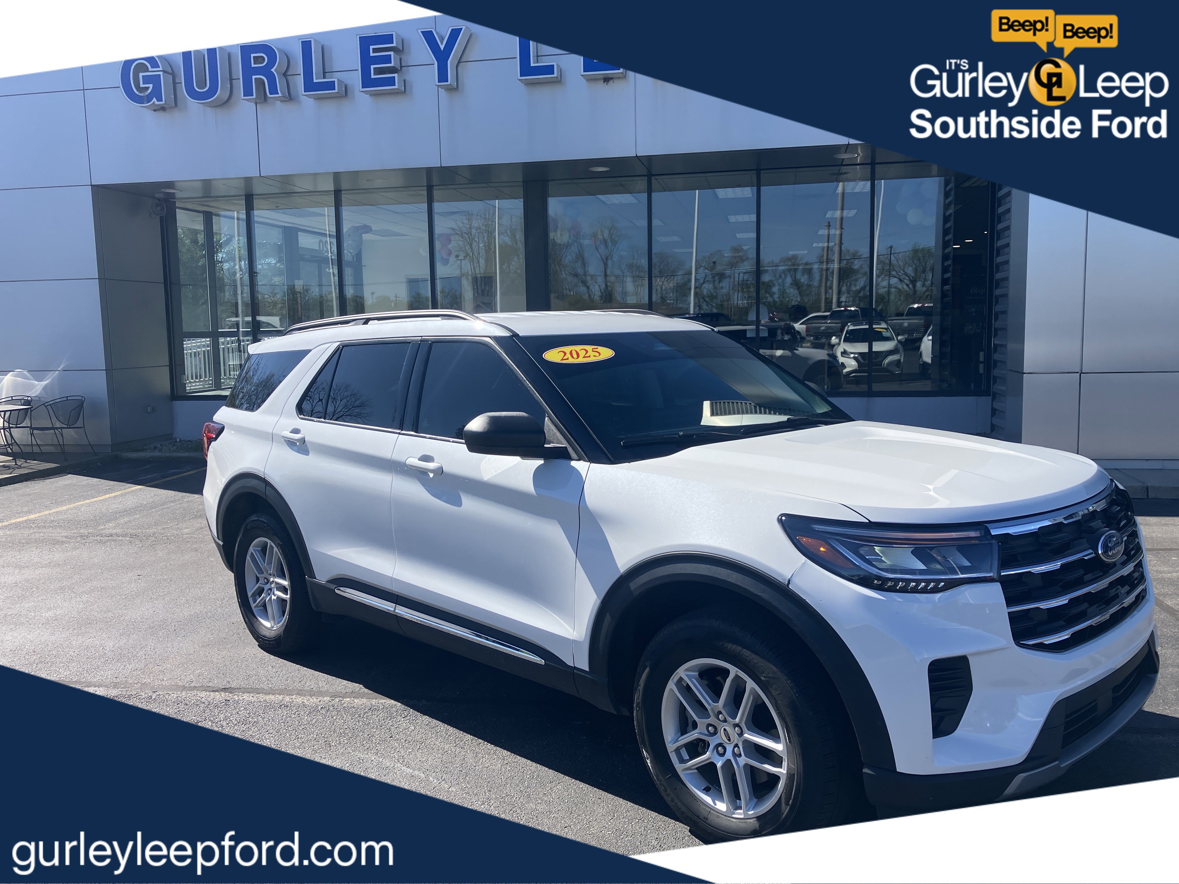 Certified 2025 Ford Explorer Active AWD/4WD image 1