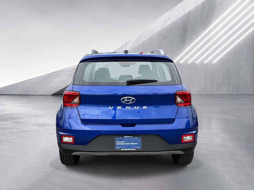 Certified 2023 Hyundai Venue SEL w/ Cargo Package FWD image 6