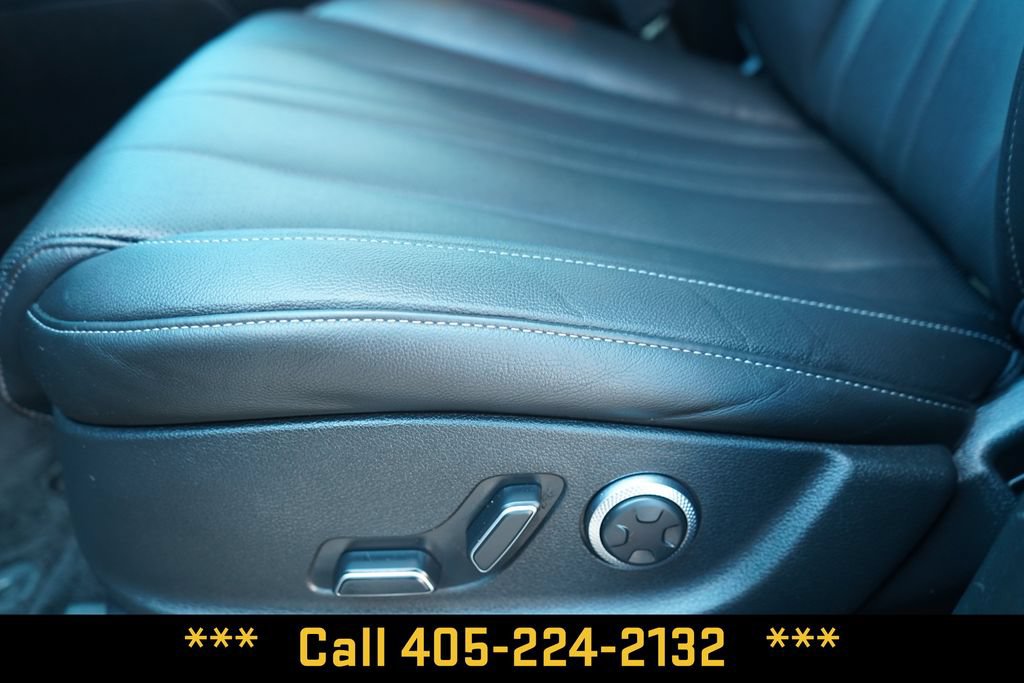 Used 2025 Genesis GV80 2.5T Standard AWD/4WD image 16