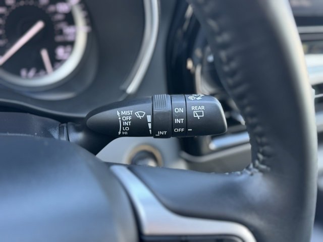 Certified 2022 Toyota Highlander XLE image 34