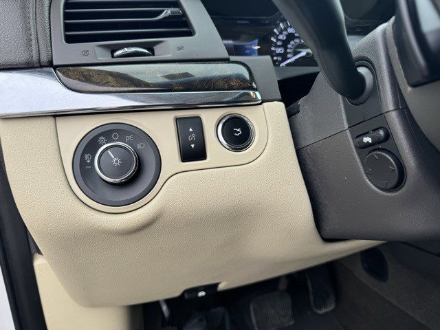 Used 2014 Lincoln MKS AWD w/ Equipment Group 101A image 16