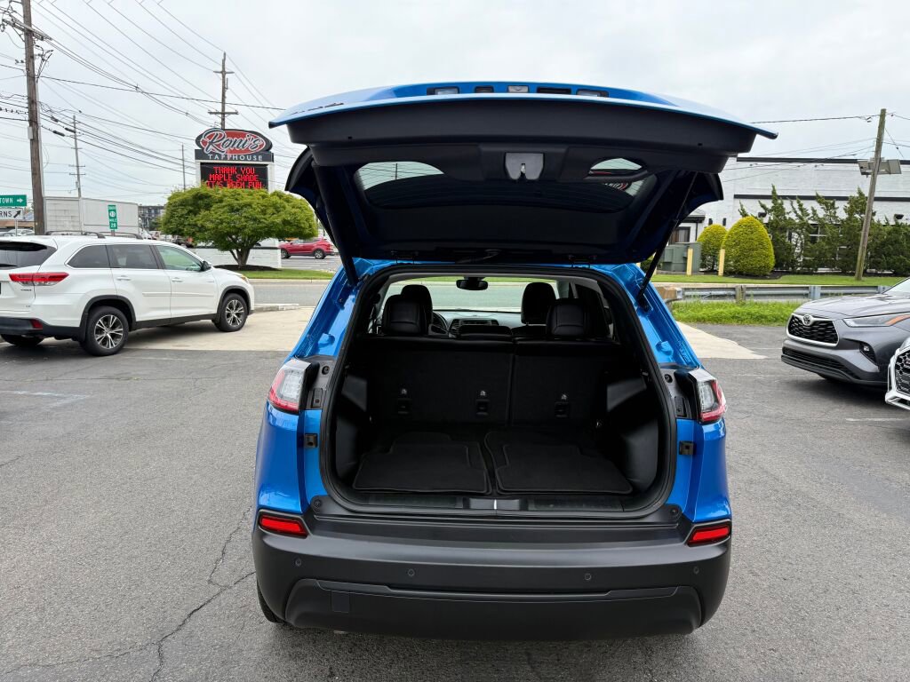 Used 2023 Jeep Cherokee Altitude Lux image 33