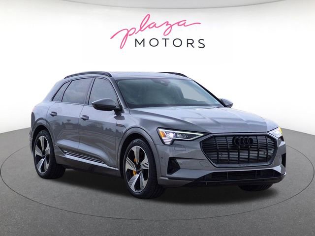 Used 2022 Audi e-tron Premium Plus AWD/4WD image 3