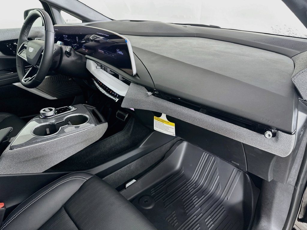 New 2027 Cadillac Optiq Premium Luxury w/ LPO, Floor Liner Package AWD/4WD image 36