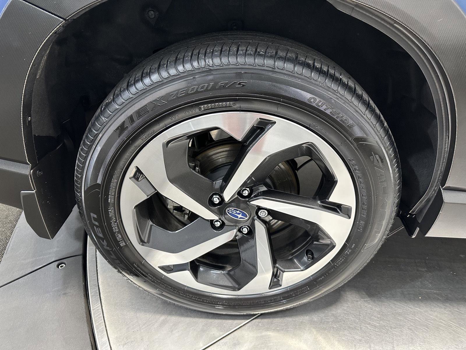 Used 2023 Subaru Forester Touring image 11