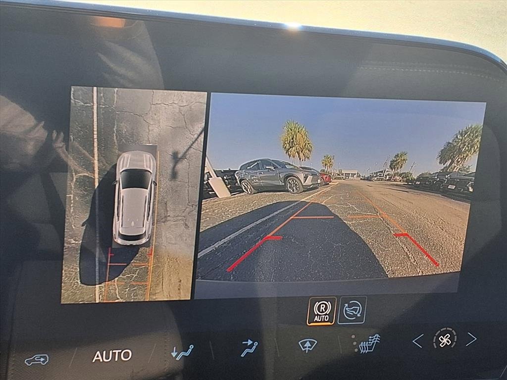 New 2026 Chevrolet Equinox EV LT image 5