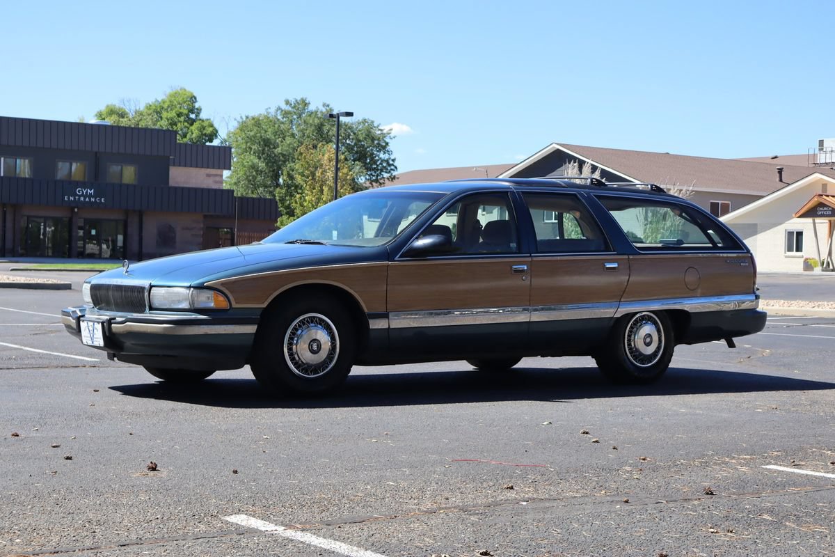 Used 1996 Buick Roadmaster Estate RWD image 11