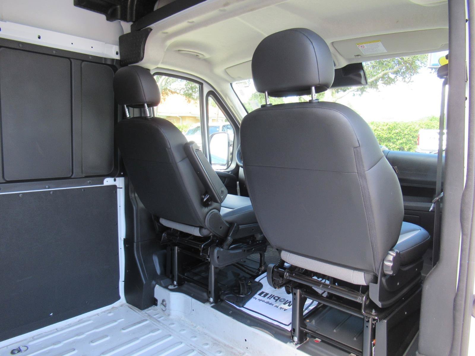 Used 2026 RAM ProMaster 2500 w/ Convenience Group FWD image 15