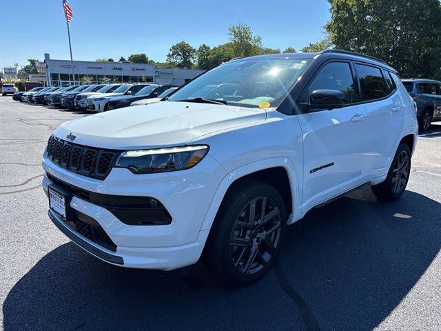 Certified 2025 Jeep Compass Limited w/ Driver Assist Group I AWD/4WD image 7