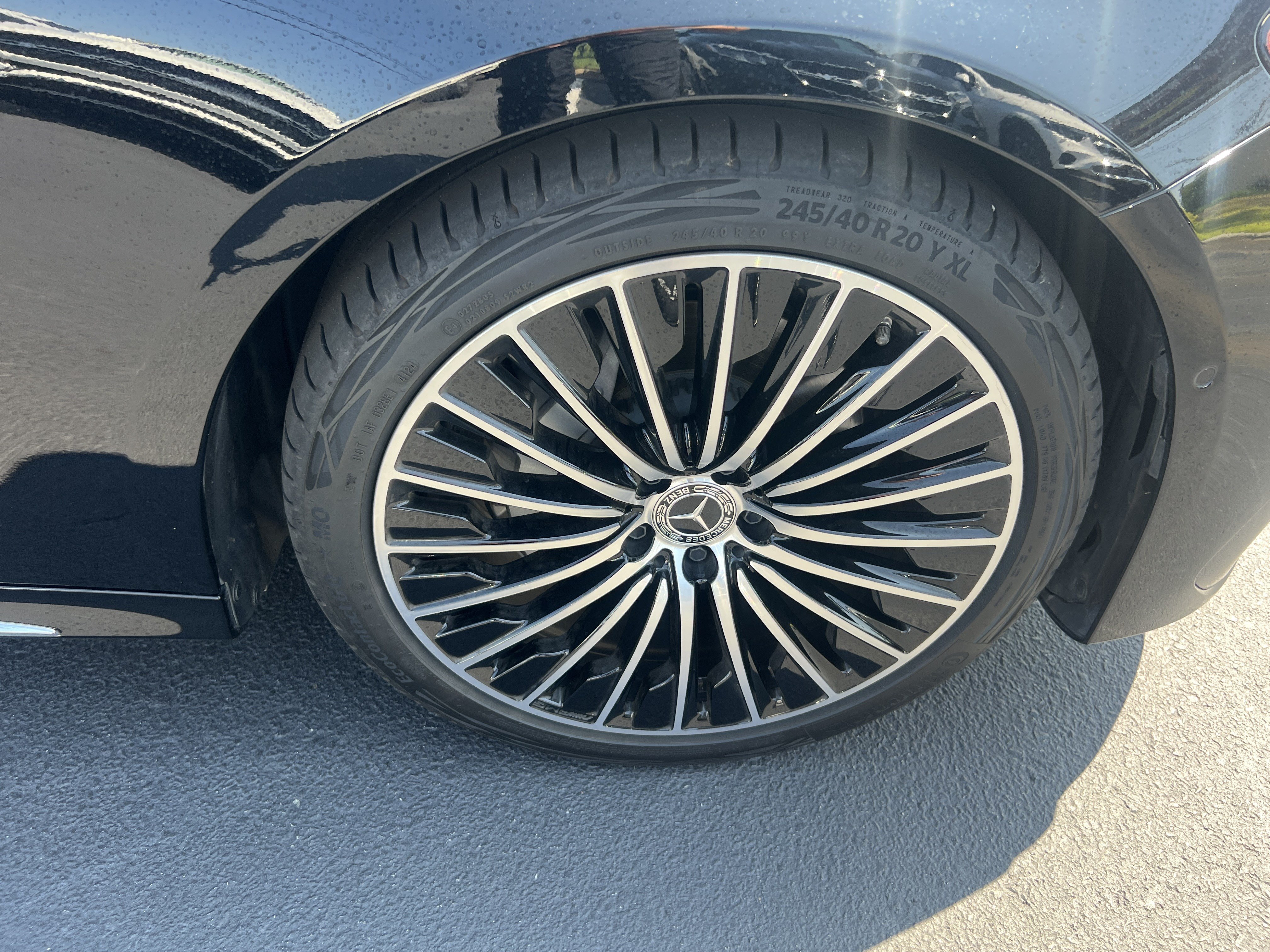 Used 2025 Mercedes-Benz E 350 Sedan image 13