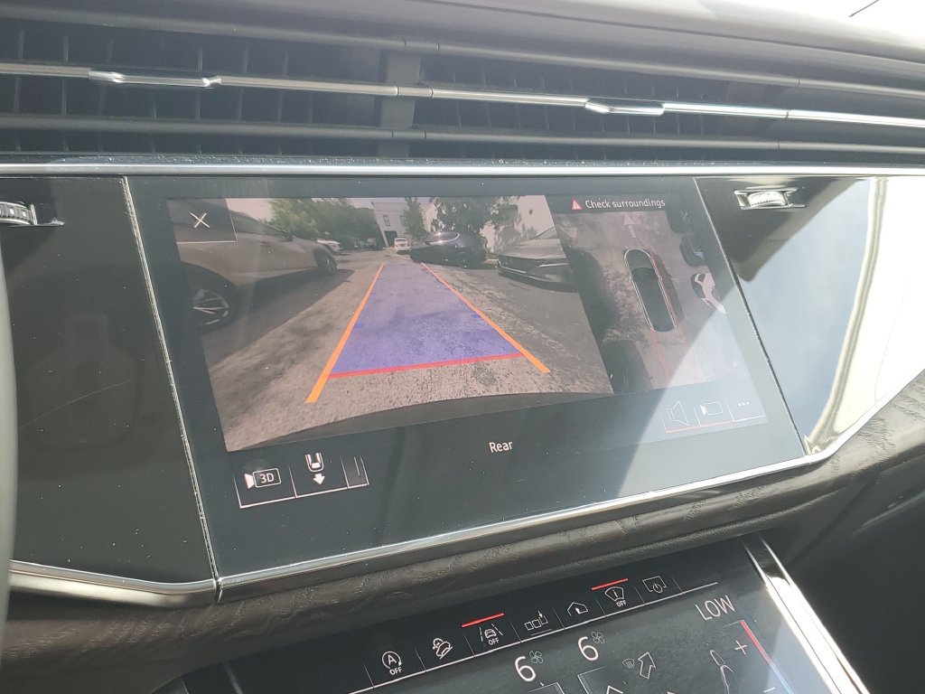 Used 2019 Audi Q8 Prestige w/ Luxury Package AWD/4WD image 30