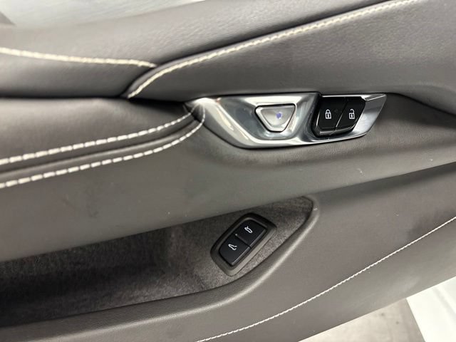 Used 2025 Chevrolet Corvette Stingray Preferred Cpe w/ Battery Protection Package RWD image 14