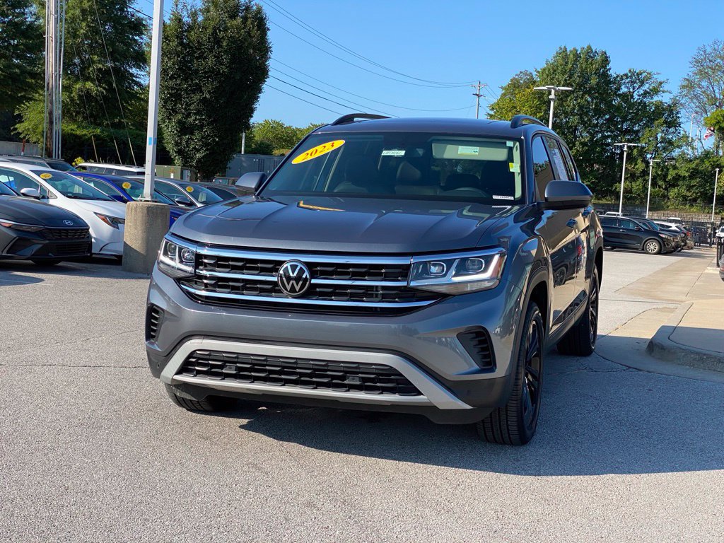 Used 2023 Volkswagen Atlas SE AWD/4WD image 3