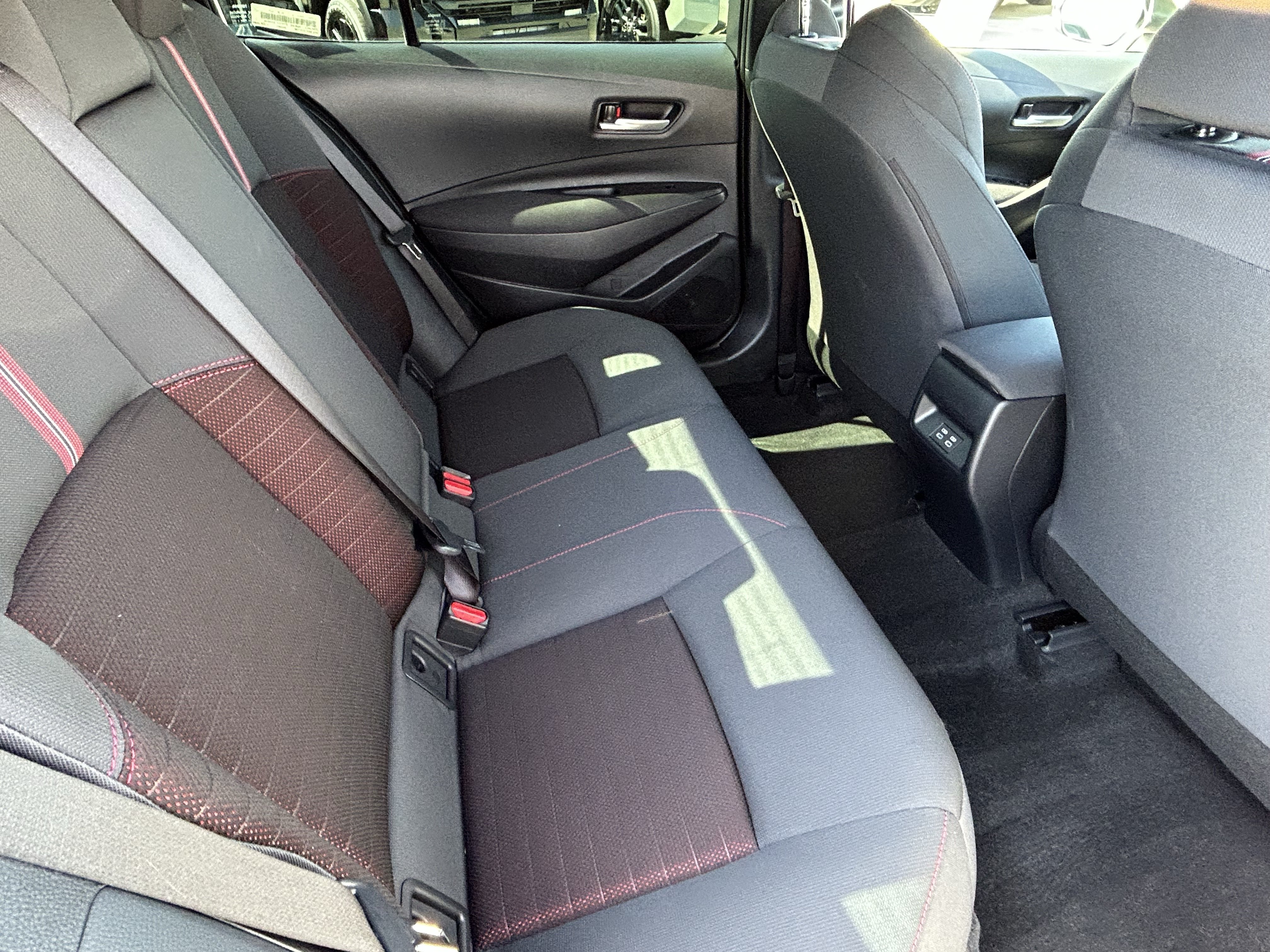 Certified 2026 Toyota Corolla SE w/ SE Package FWD image 11