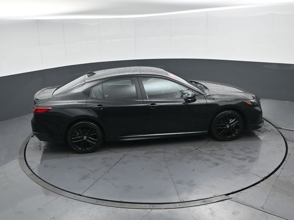 Used 2025 Toyota Camry SE image 41