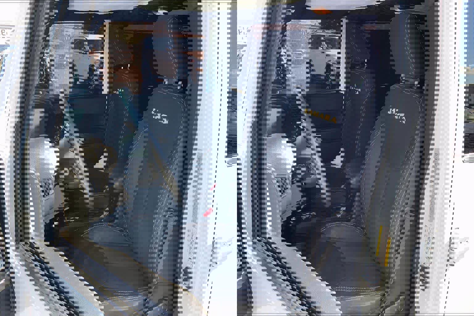 Used 2015 Jeep Wrangler Unlimited Sahara w/ Max Tow Package image 8