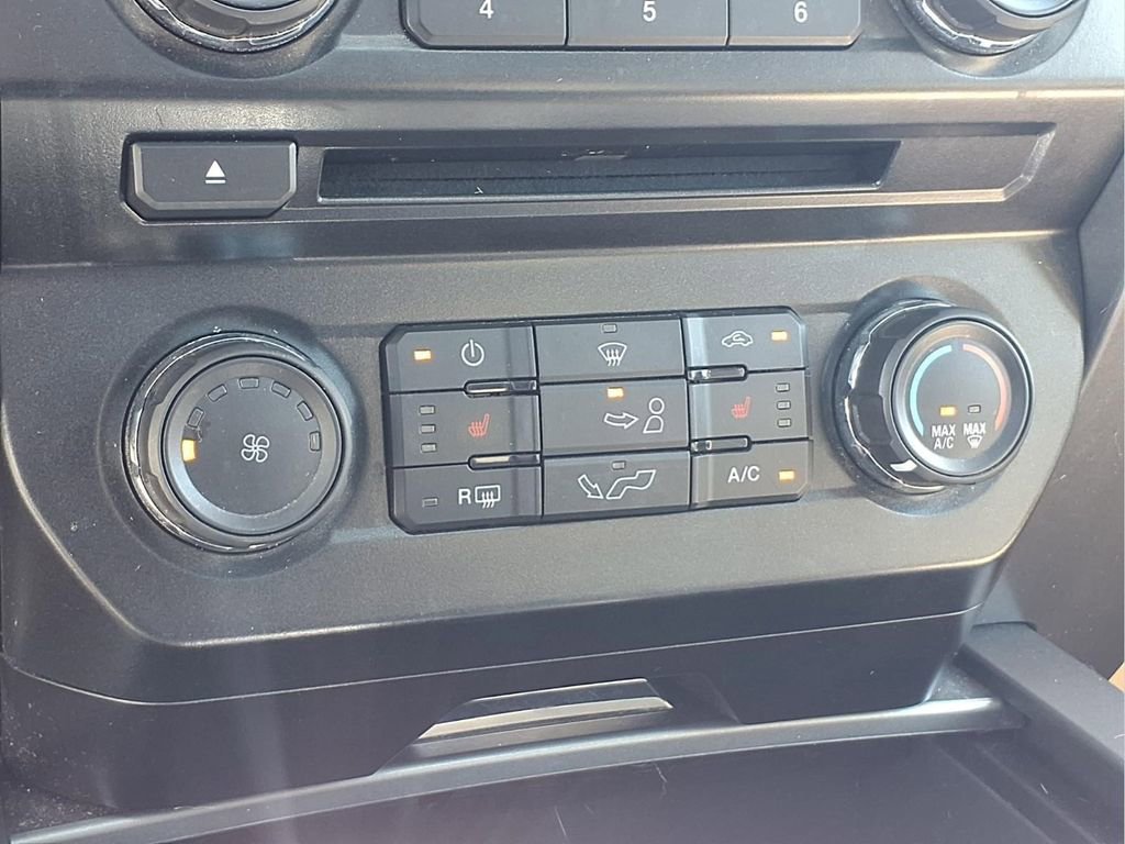 Used 2017 Ford F150 XLT w/ Equipment Group 302A Luxury AWD/4WD image 7