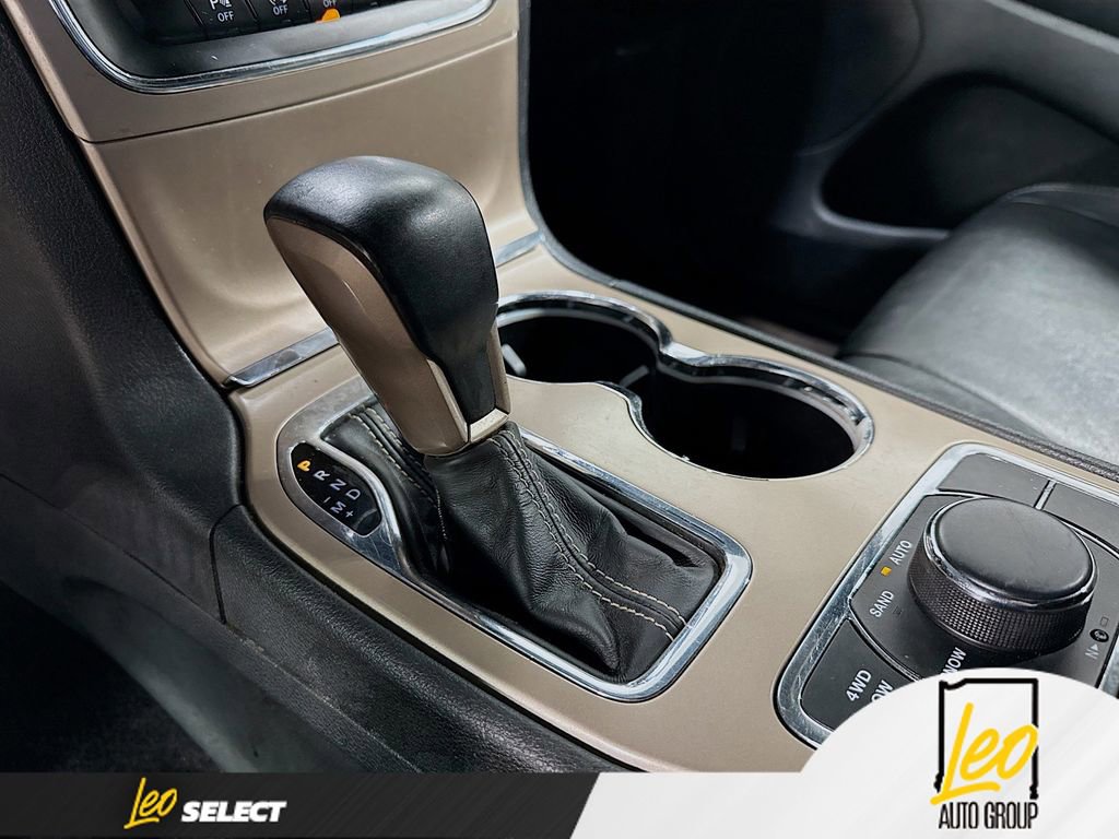 Used 2016 Jeep Grand Cherokee Limited AWD/4WD image 16