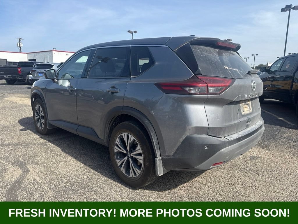 Used 2021 Nissan Rogue SV FWD image 4