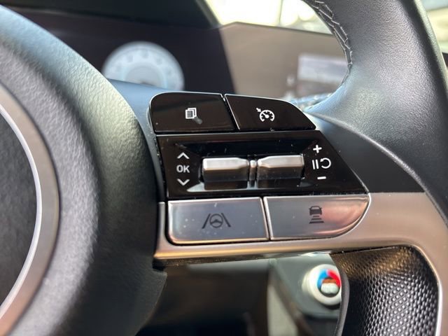 Used 2023 Hyundai Elantra SEL w/ Convenience Package FWD image 19