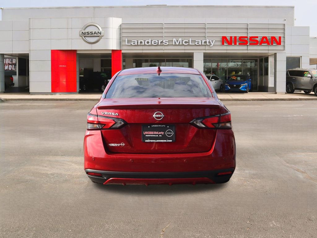 New 2025 Nissan Versa SR w/ Trunk Package image 4