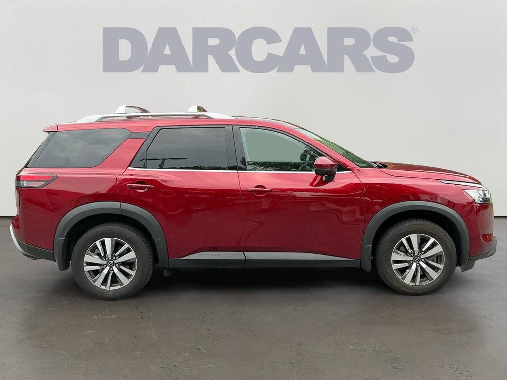 Used 2024 Nissan Pathfinder SL AWD/4WD image 8