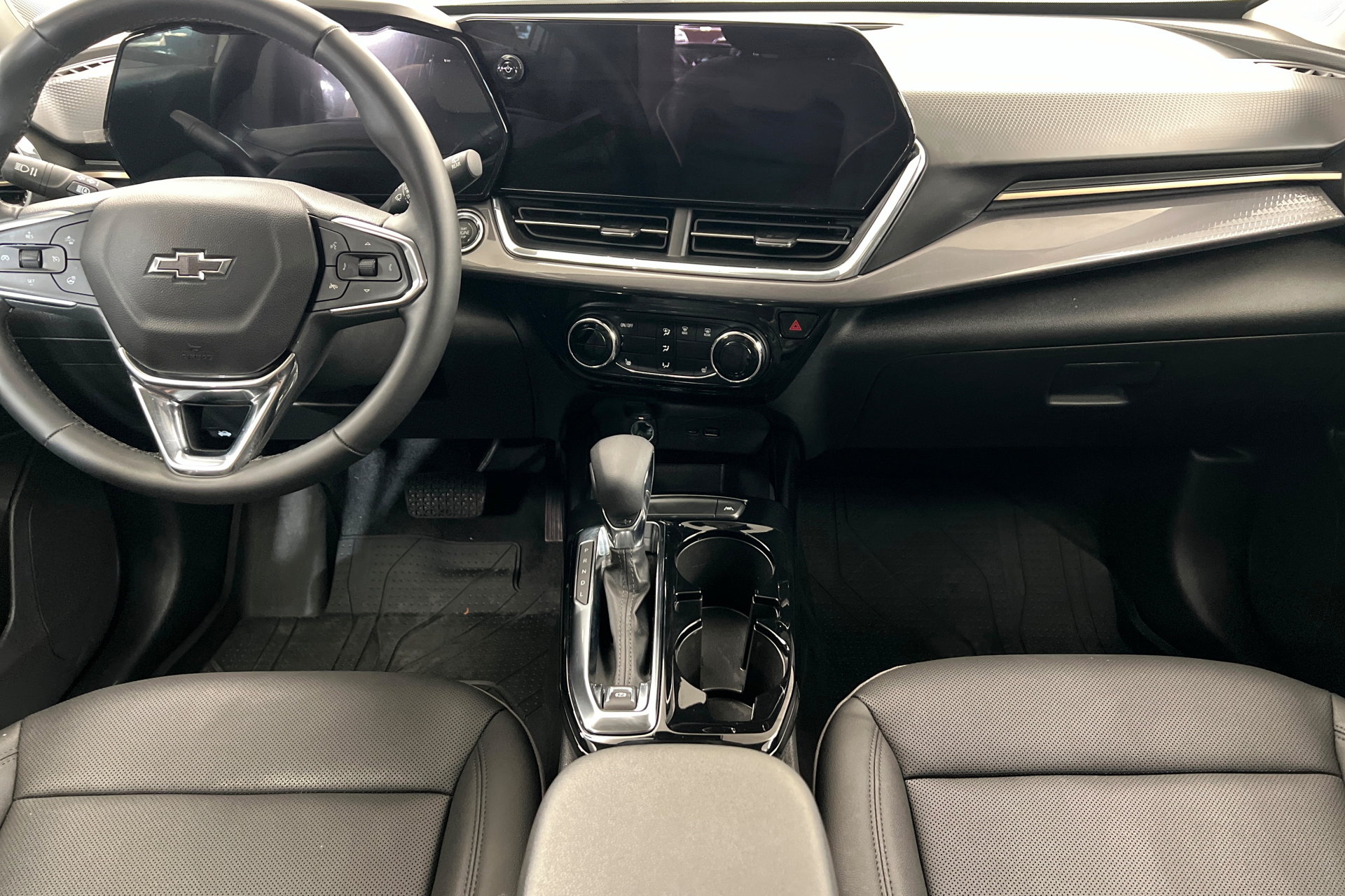Used 2026 Chevrolet Trax ACTIV w/ Driver Confidence Package FWD image 13