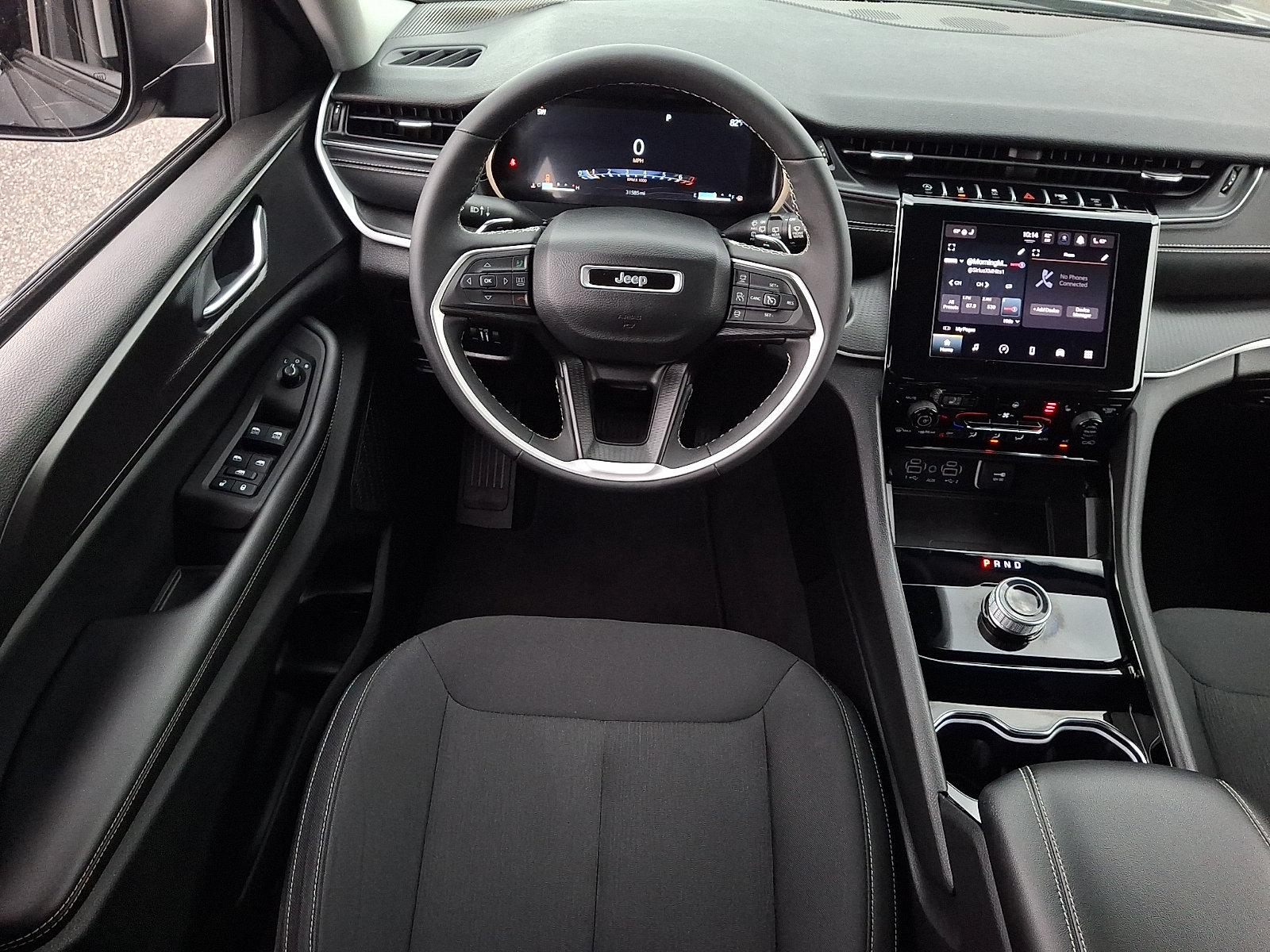 Used 2023 Jeep Grand Cherokee L Laredo w/ Luxury Tech Group I AWD/4WD image 12