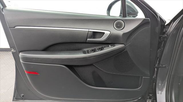 Used 2025 Hyundai Sonata SEL FWD image 13