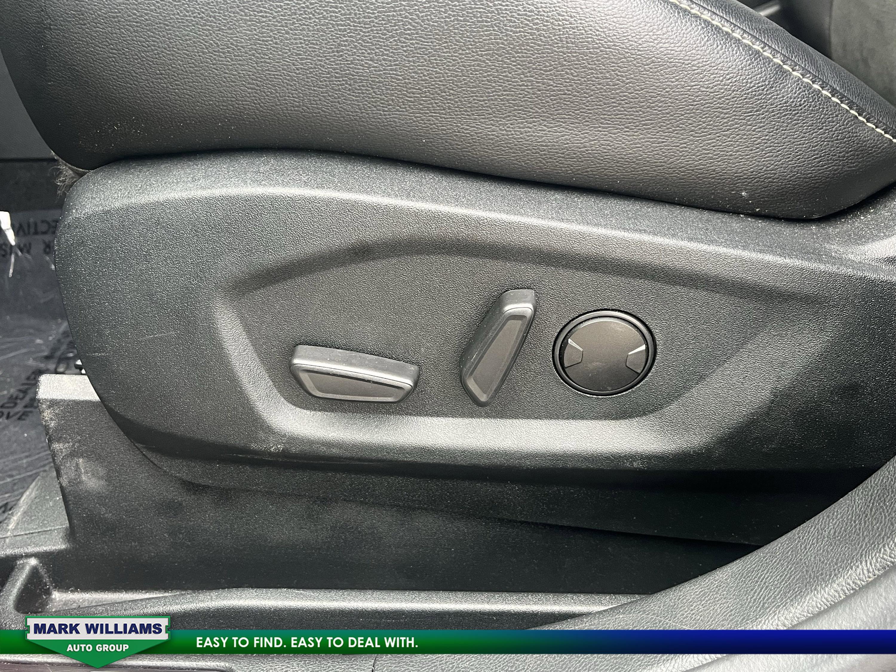 Used 2022 Ford Edge ST w/ Equipment Group 401A image 10