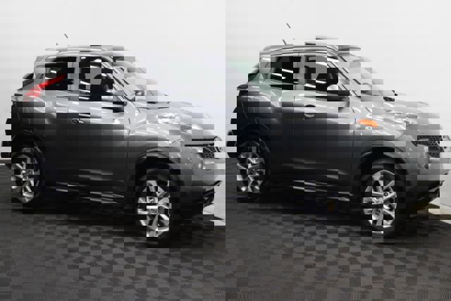 Used 2013 Nissan Juke SV image 1