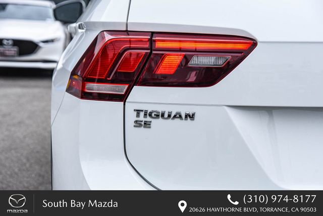 Used 2021 Volkswagen Tiguan SE w/ Panoramic Sunroof Package FWD image 9