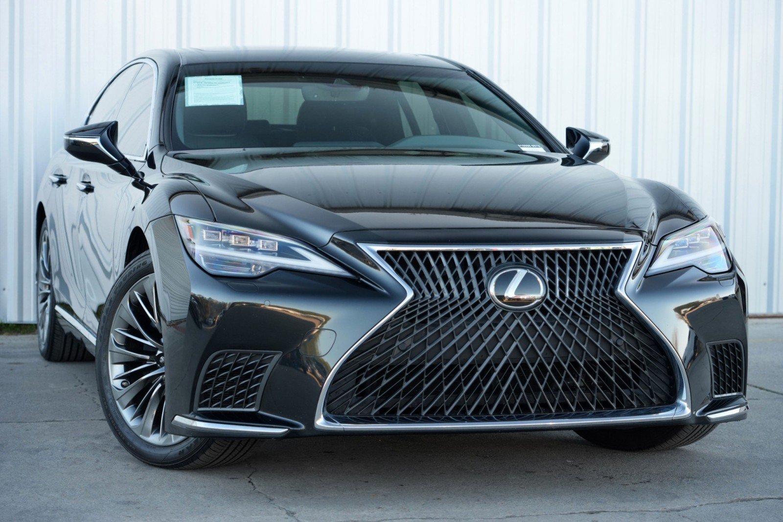 Used 2021 Lexus LS 500 w/ Cold Weather Package (CK) RWD image 4