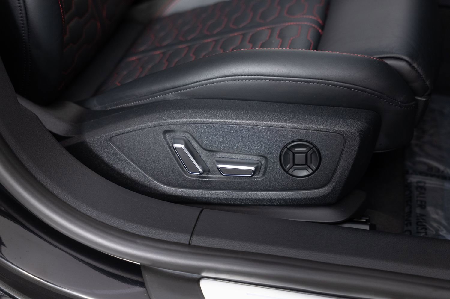 Used 2021 Audi RS 7 Sportback w/ Carbon Optic Package image 28