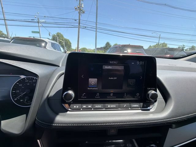 New 2026 Nissan Rogue SV w/ Cold Weather Package AWD/4WD image 14