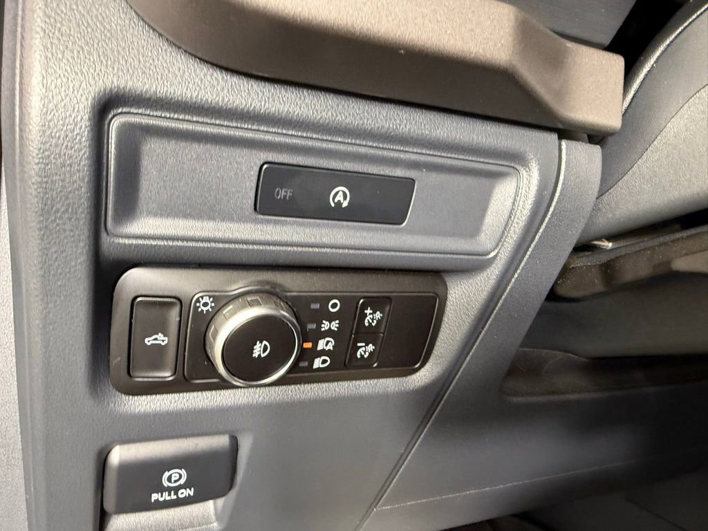 Used 2025 Ford F150 XL w/ Equipment Group 103A High AWD/4WD image 28