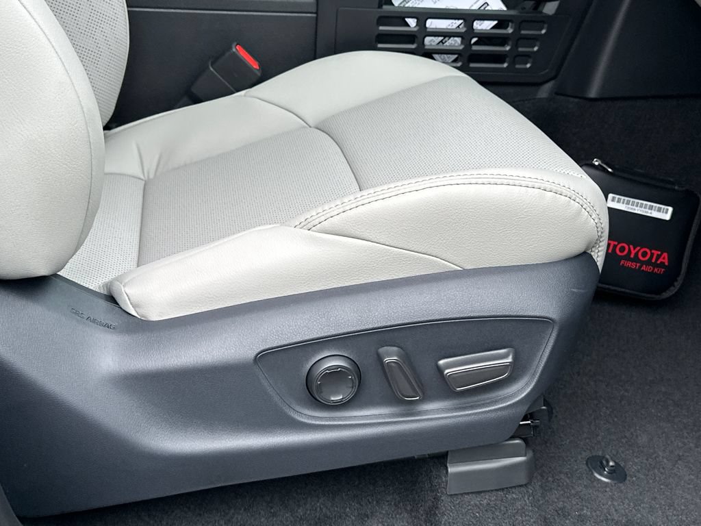 New 2026 Toyota Tacoma Limited AWD/4WD image 15